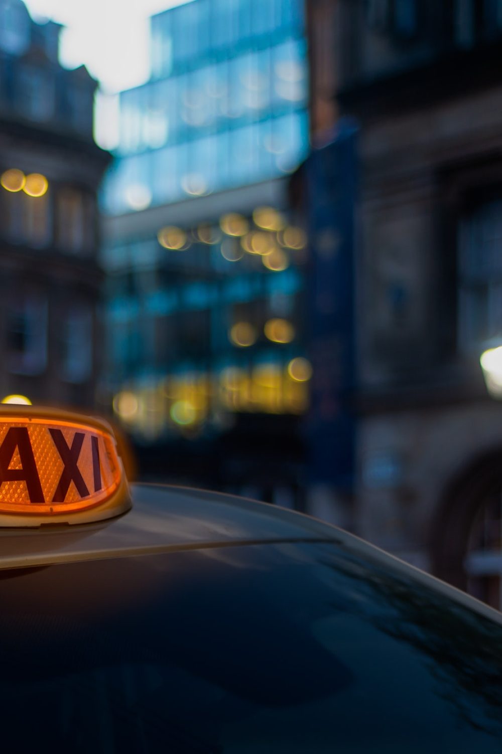 glowing-london-taxi-light.jpg